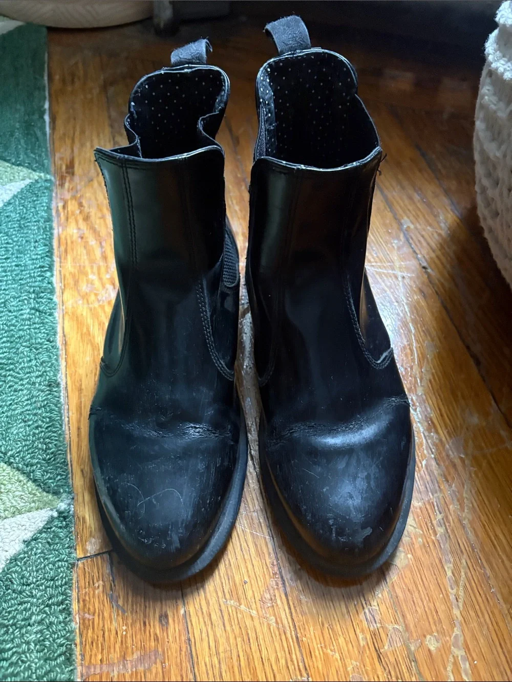 Dr. Martens Chelsea boots in size 9